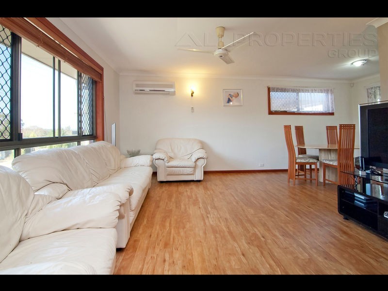 13 DORACHUS STREET, Regents Park QLD 4118