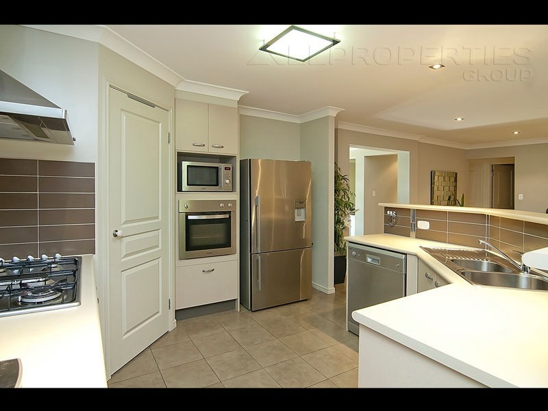 48 Lapford Circuit, Drewvale QLD 4116