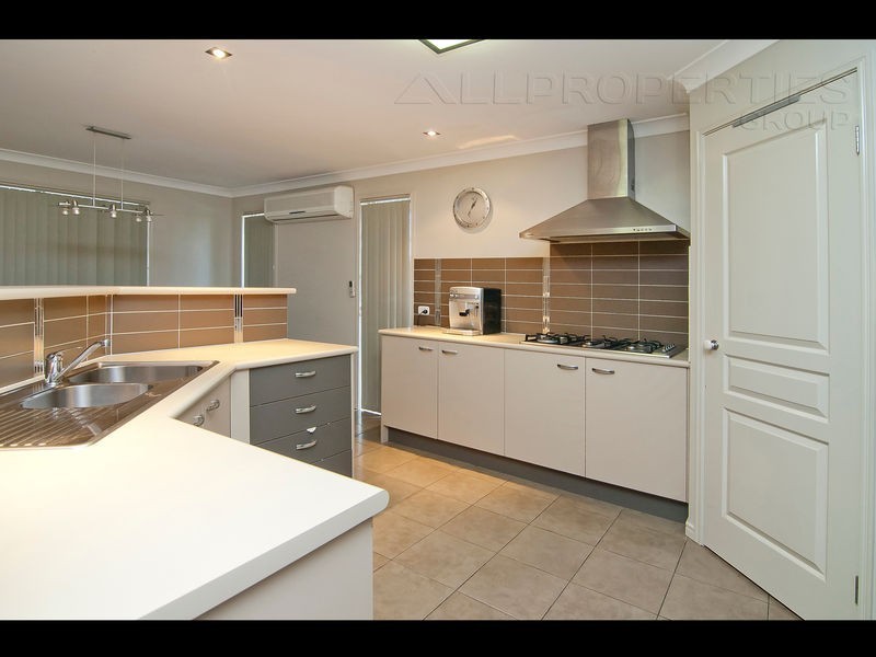 48 Lapford Circuit, Drewvale QLD 4116