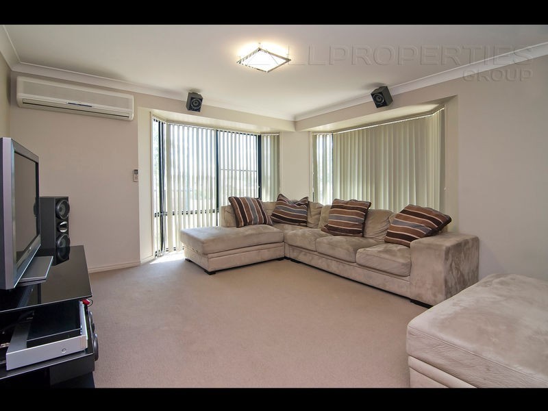 48 Lapford Circuit, Drewvale QLD 4116