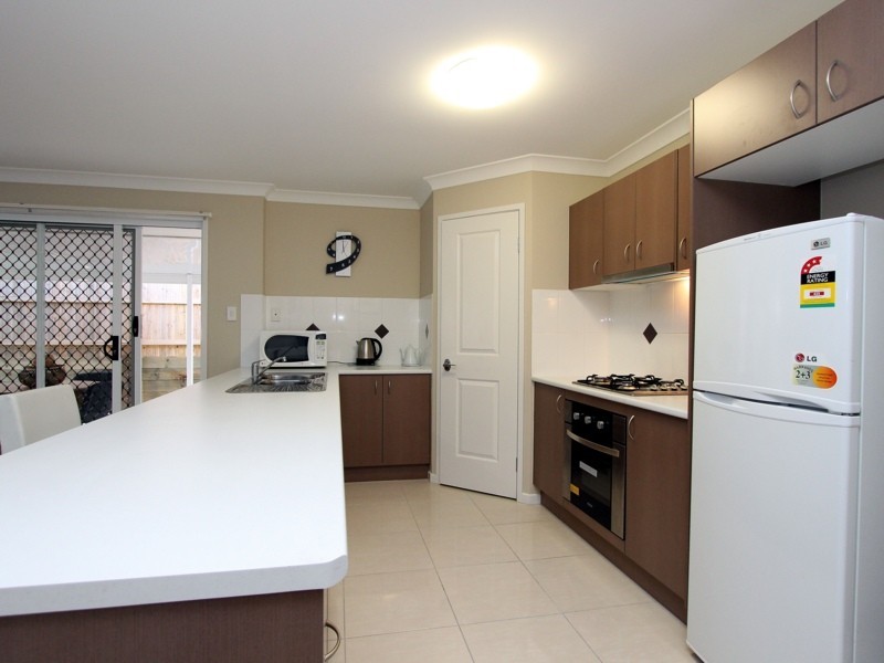 7 Hopman Way, Springfield Lakes QLD 4300