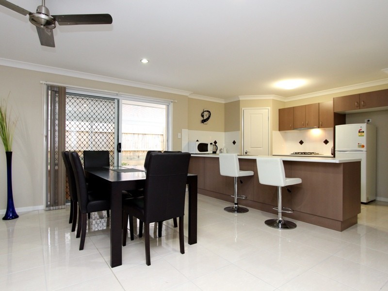 7 Hopman Way, Springfield Lakes QLD 4300