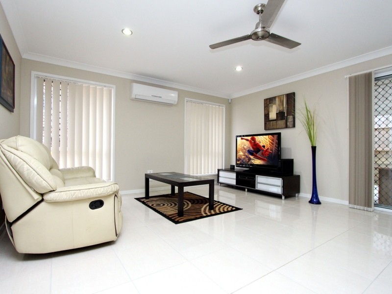7 Hopman Way, Springfield Lakes QLD 4300