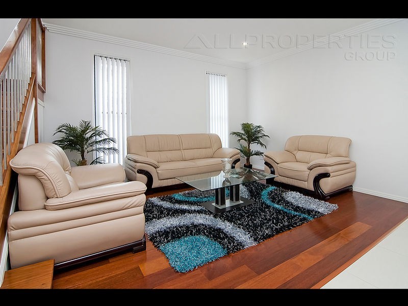 27 Harvey Place, Calamvale QLD 4116