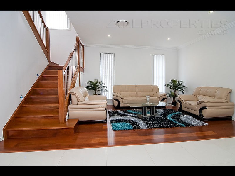 27 Harvey Place, Calamvale QLD 4116