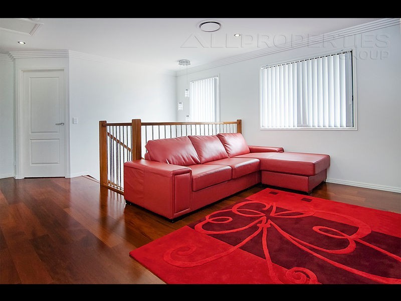 27 Harvey Place, Calamvale QLD 4116