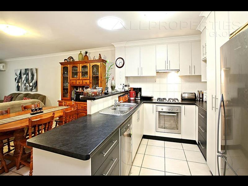 1 / 84 Cascade Drive, Forest Lake QLD 4078