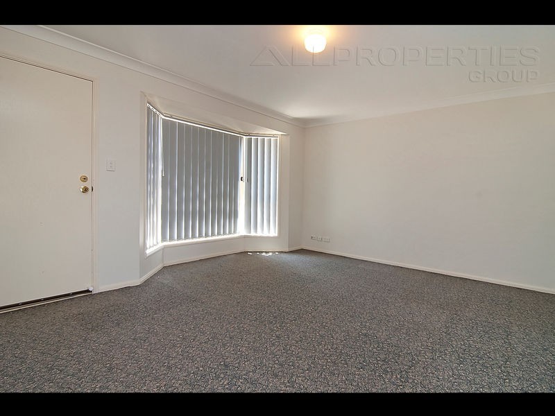 32 High Peak Cr, Springfield QLD 4300