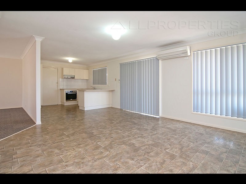 32 High Peak Cr, Springfield QLD 4300
