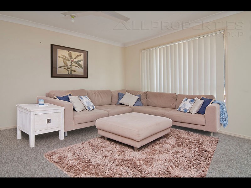 44 Berkshire Place, Springfield Lakes QLD 4300