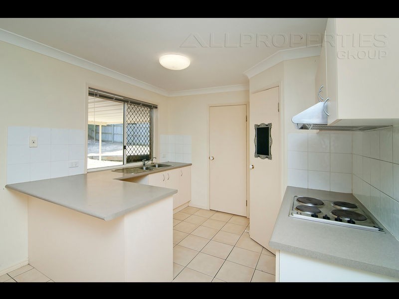 44 Berkshire Place, Springfield Lakes QLD 4300