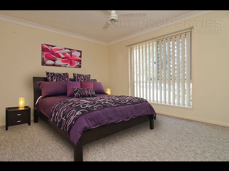 44 Berkshire Place, Springfield Lakes QLD 4300