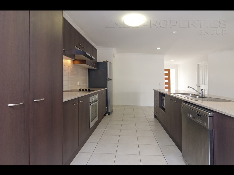 34 Flametree Crescent, Berrinba QLD 4117