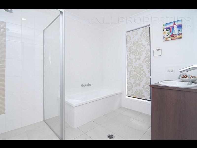 34 Flametree Crescent, Berrinba QLD 4117