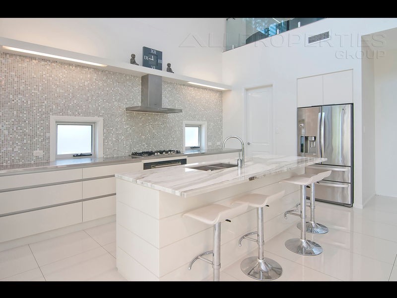 11 Harpulia Place, Seventeen Mile Rocks QLD 4073