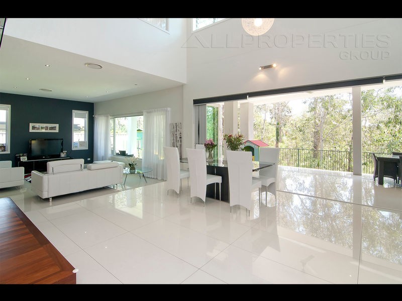 11 Harpulia Place, Seventeen Mile Rocks QLD 4073