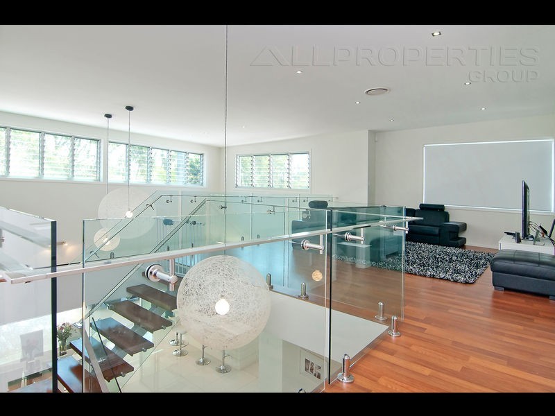 11 Harpulia Place, Seventeen Mile Rocks QLD 4073