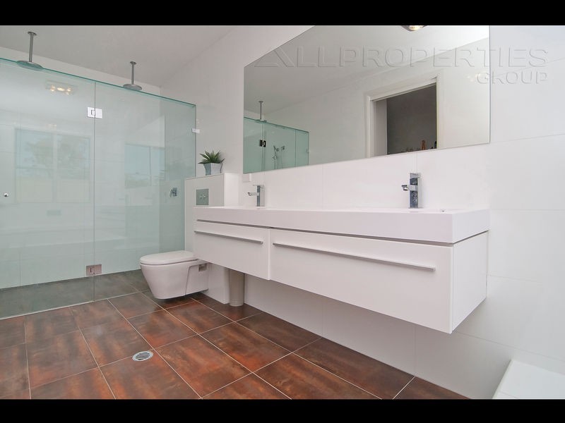 11 Harpulia Place, Seventeen Mile Rocks QLD 4073