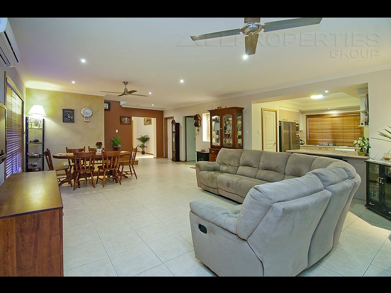 53 Long Island Drive, Windaroo QLD 4207