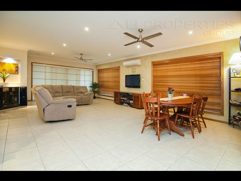 53 Long Island Drive, Windaroo QLD 4207