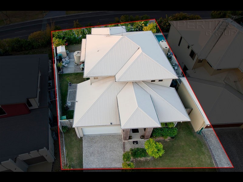 53 Long Island Drive, Windaroo QLD 4207