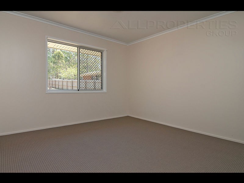 94 Julie Rd, Carole Park QLD 4300