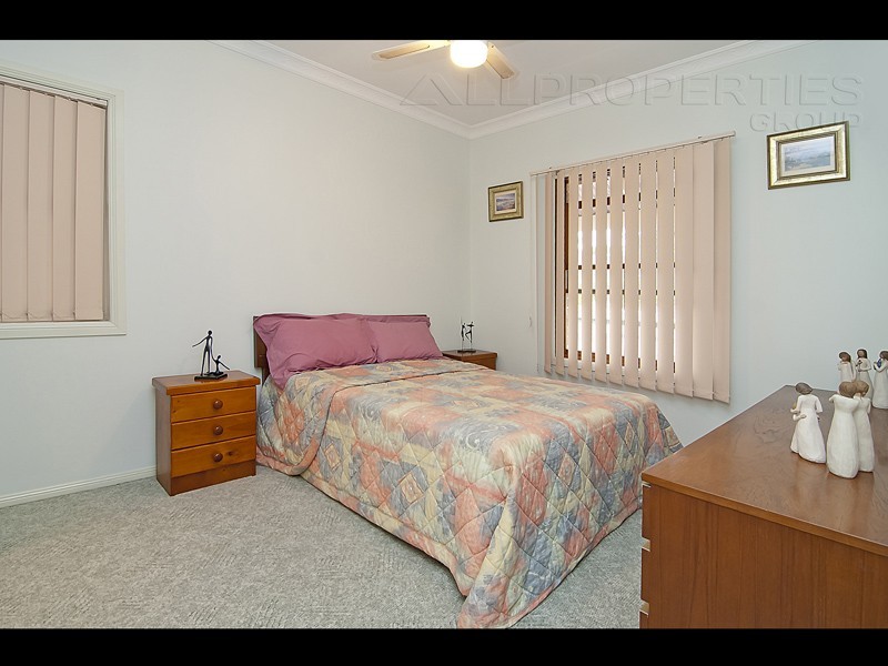 12 Bridgeman Place, Forest Lake QLD 4078