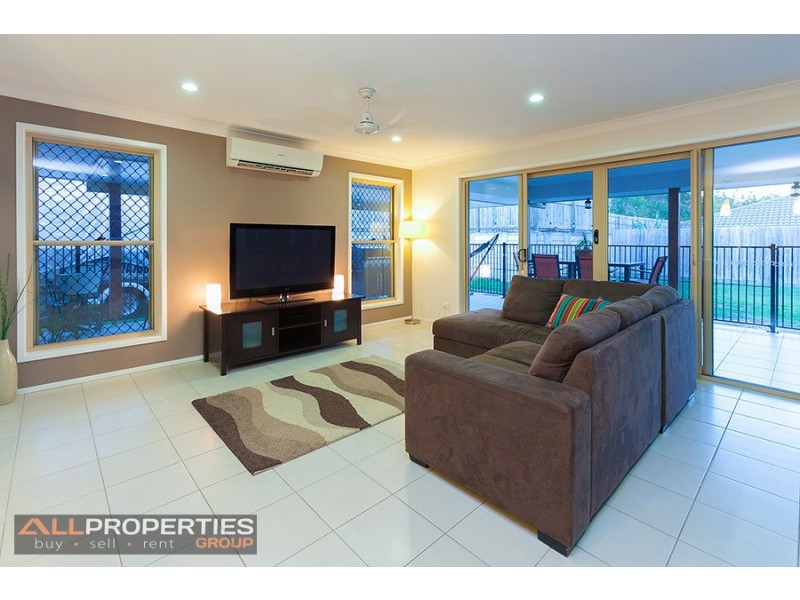 2 Flagstone Way, Berrinba QLD 4117