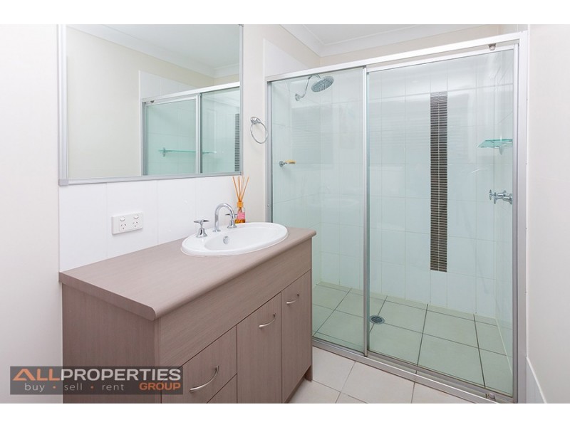 2 Flagstone Way, Berrinba QLD 4117