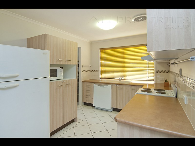 46 Federation Drive, Hillcrest QLD 4118