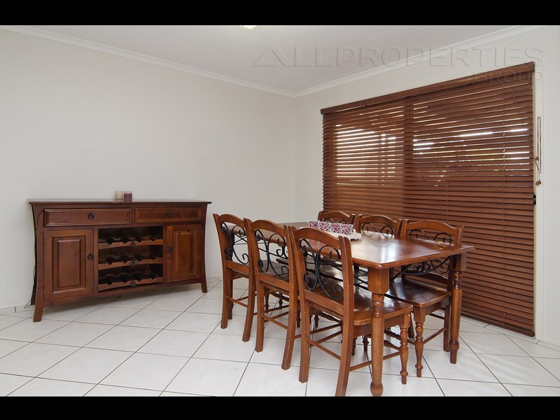46 Federation Drive, Hillcrest QLD 4118