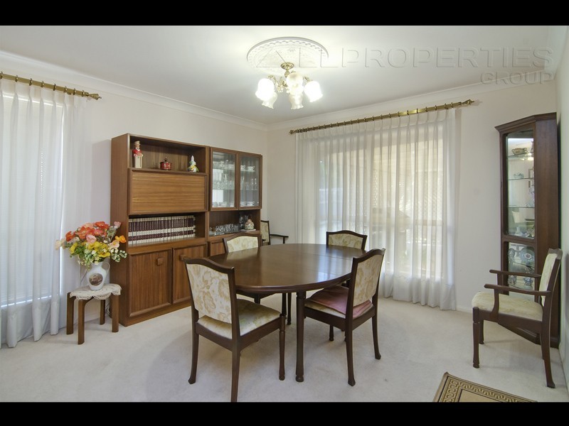 96 Ontario Cres, Parkinson QLD 4115