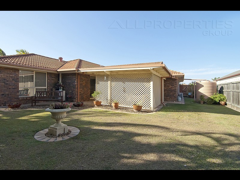 96 Ontario Cres, Parkinson QLD 4115