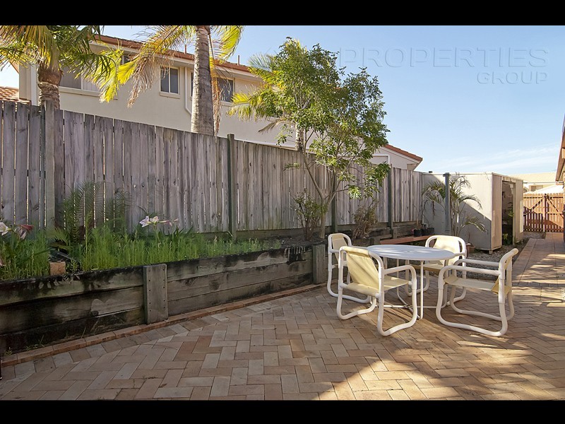 96 Ontario Cres, Parkinson QLD 4115