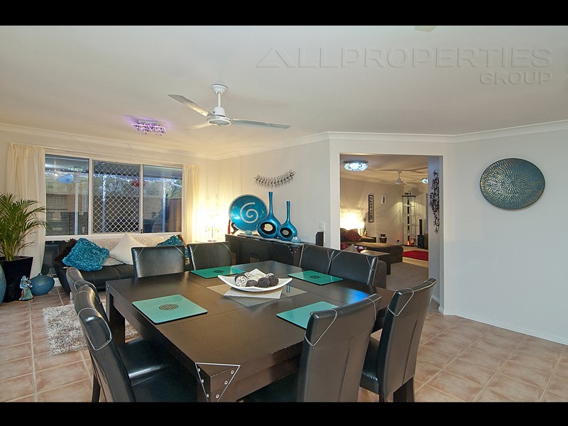 28 Paterson Place, Forest Lake QLD 4078