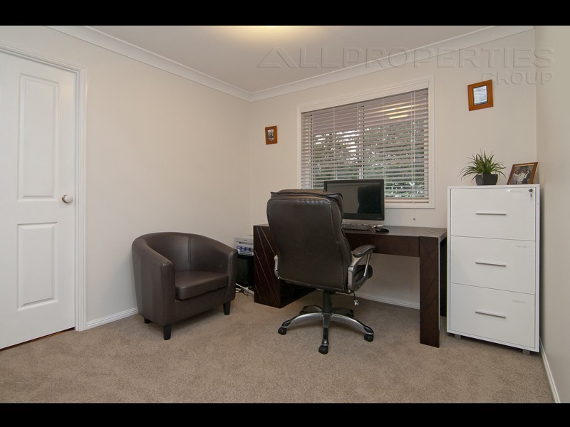 28 Paterson Place, Forest Lake QLD 4078