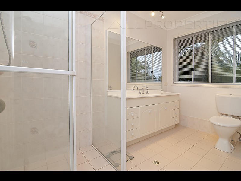 28 Paterson Place, Forest Lake QLD 4078