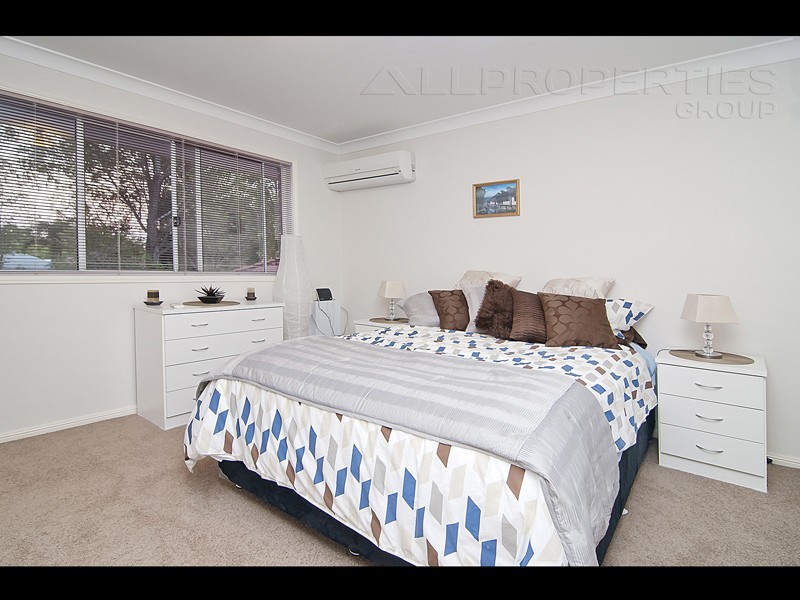 28 Paterson Place, Forest Lake QLD 4078