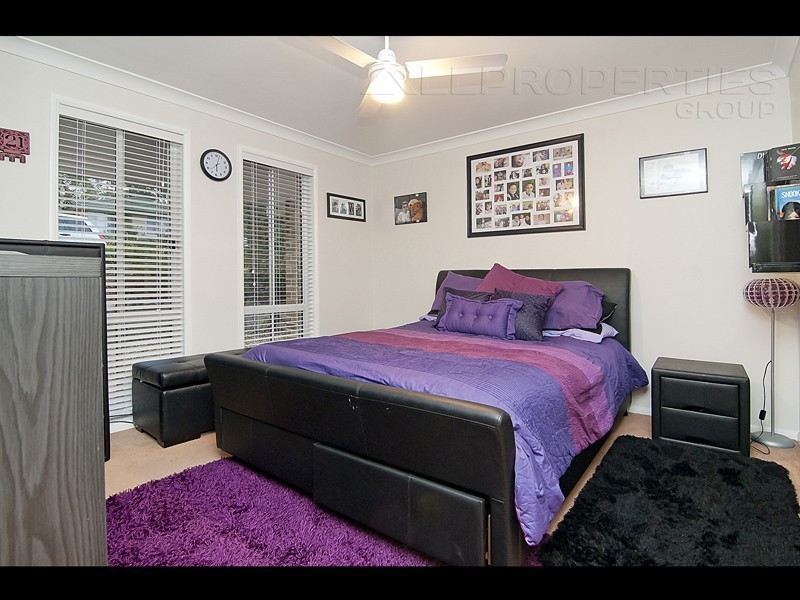 28 Paterson Place, Forest Lake QLD 4078