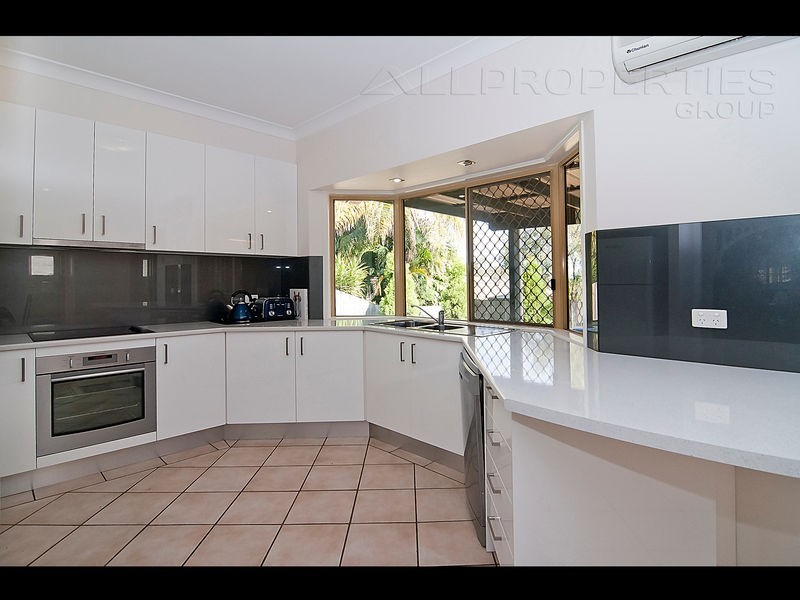 14 Tarragon Place, Forest Lake QLD 4078