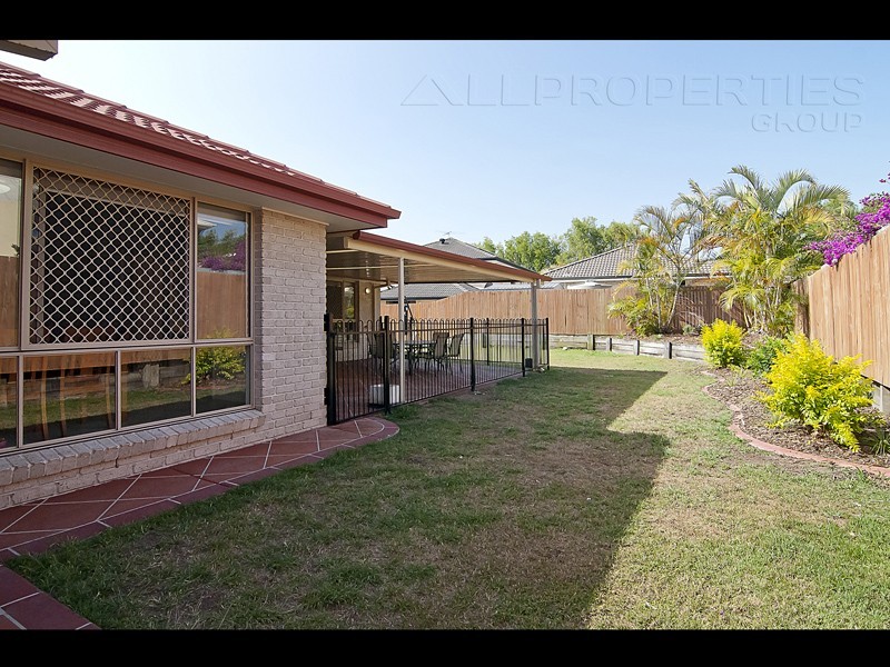 4 Lomandra Court, Seventeen Mile Rocks QLD 4073