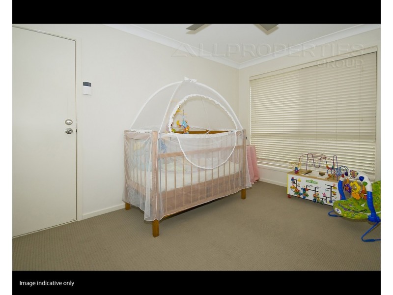 16 Sycamore Close, Calamvale QLD 4116