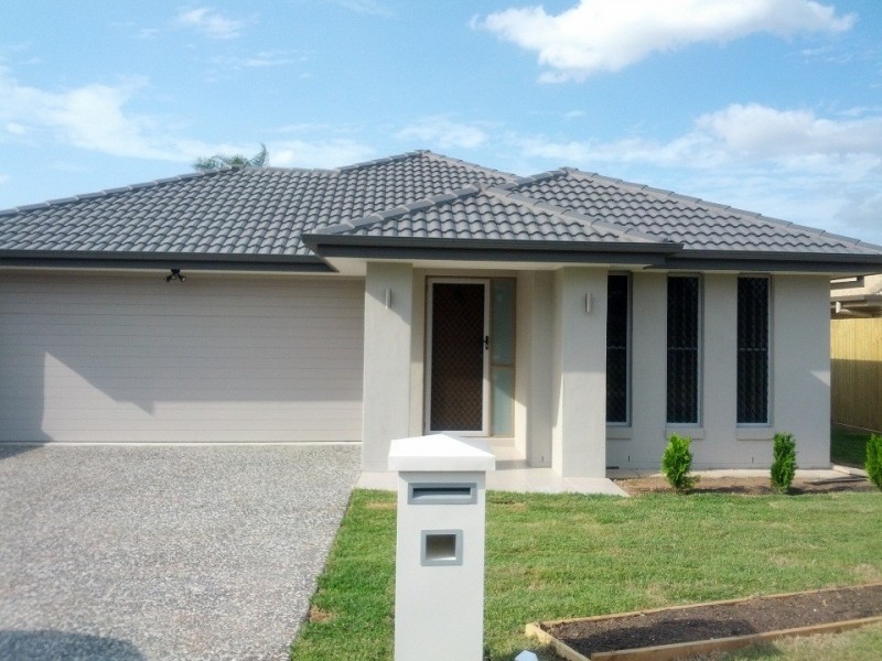 4 Giancarlo Crescent, Doolandella QLD 4077