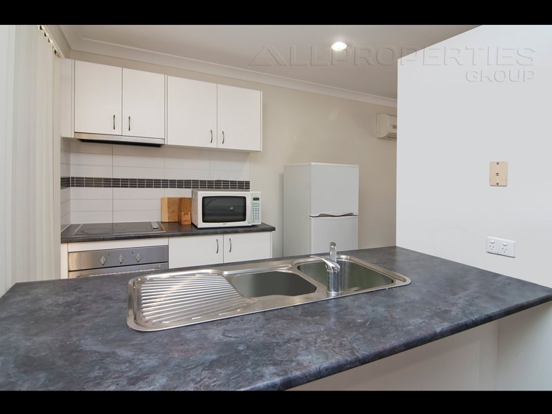 42/8 Rosegum Place, Redbank Plains QLD 4301