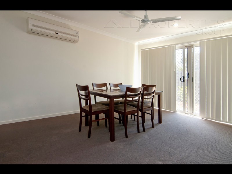 42/8 Rosegum Place, Redbank Plains QLD 4301