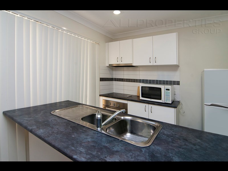 42/8 Rosegum Place, Redbank Plains QLD 4301