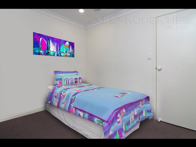 42/8 Rosegum Place, Redbank Plains QLD 4301