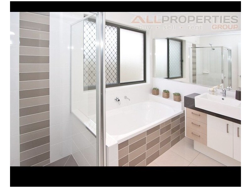 7 Wildwood Crescent, Jimboomba QLD 4280