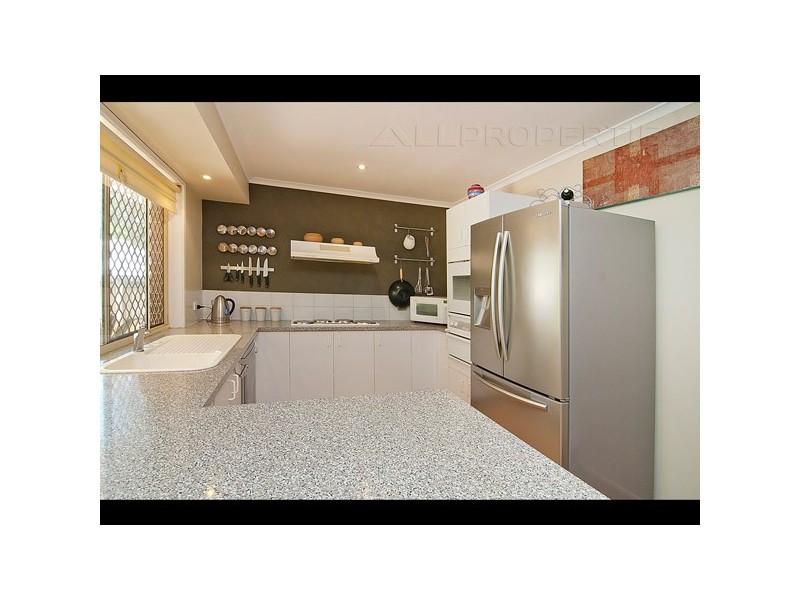 6 Radiata Place, Forest Lake QLD 4078