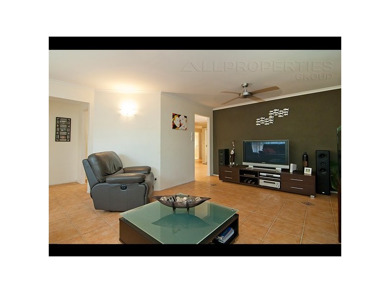 6 Radiata Place, Forest Lake QLD 4078